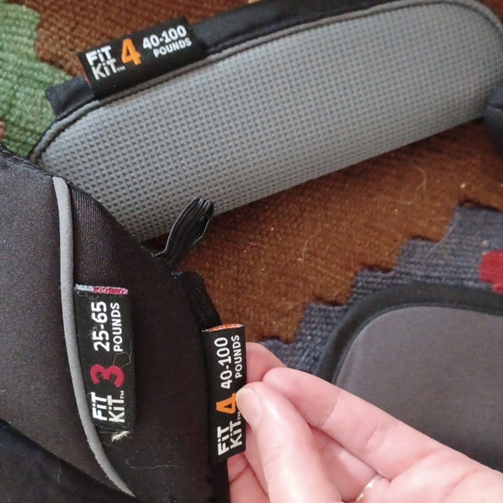 Chicco Black and Gray Car Seat Cover Set - Picture 7 of 7